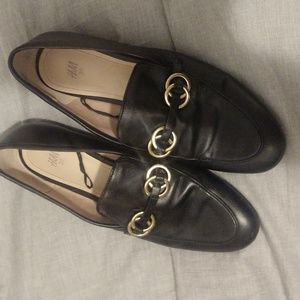 🤓H&M loafers, size 39/8, black with gold accent